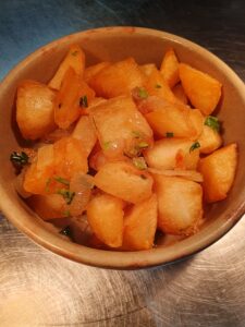 SAUTE POTATOES( bravas sauce +£1) (v,gf)