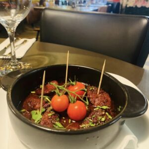 CHORIZO AL VINO